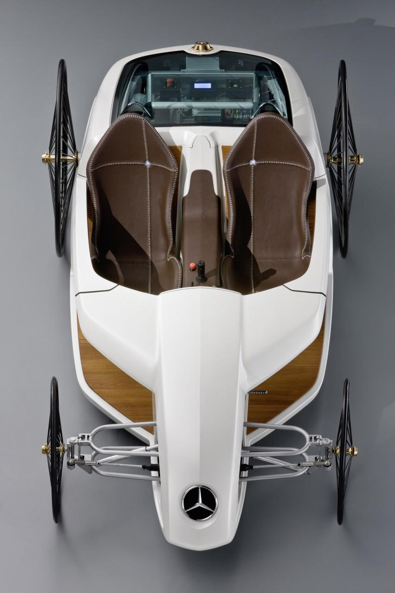Illustration for article titled Mercedes F-CELL Roadster: Hydrogen-Powered Buggy Concept